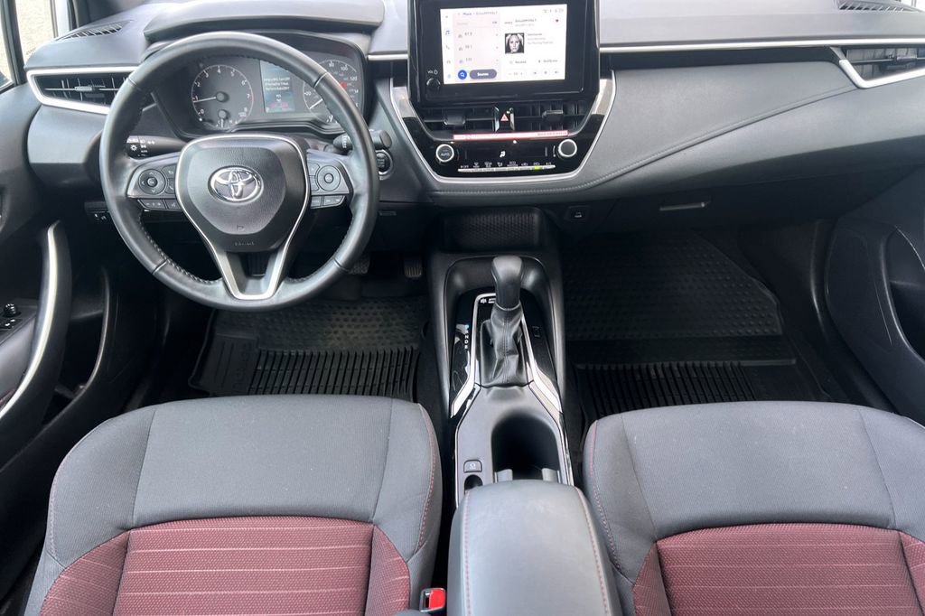 Certified 2025 Toyota Corolla SE image 15
