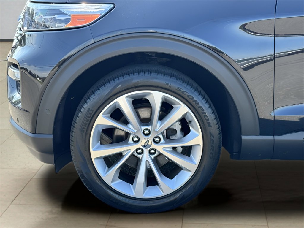 Used 2022 Ford Explorer Platinum w/ Equipment Group 601A image 44