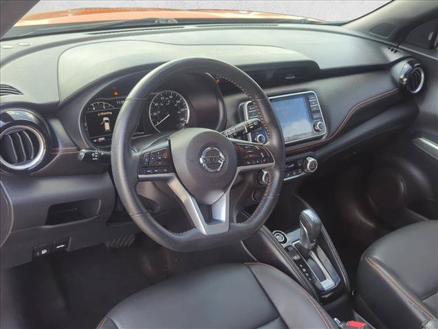 Used 2020 Nissan Kicks SR w/ SR Premium Package FWD image 12