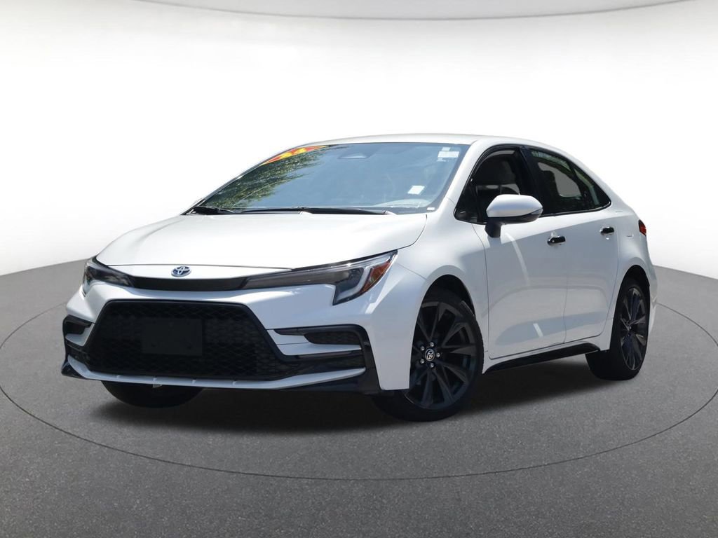Used 2024 Toyota Corolla SE