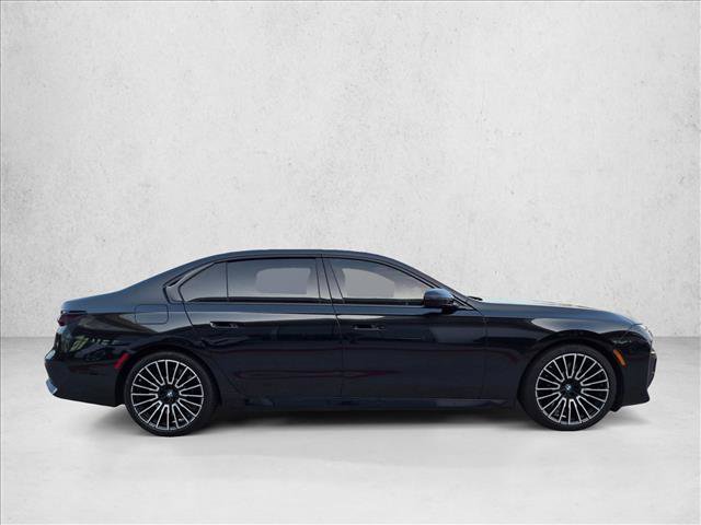 Certified 2025 BMW 760i xDrive w/ Executive Package AWD/4WD image 4