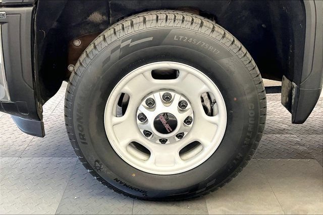 Used 2024 GMC Sierra 2500 Pro w/ Convenience Package AWD/4WD image 8