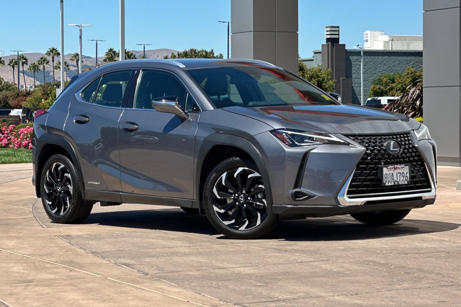 Used 2020 Lexus UX 250h w/ Accessory Package 2 AWD/4WD image 2