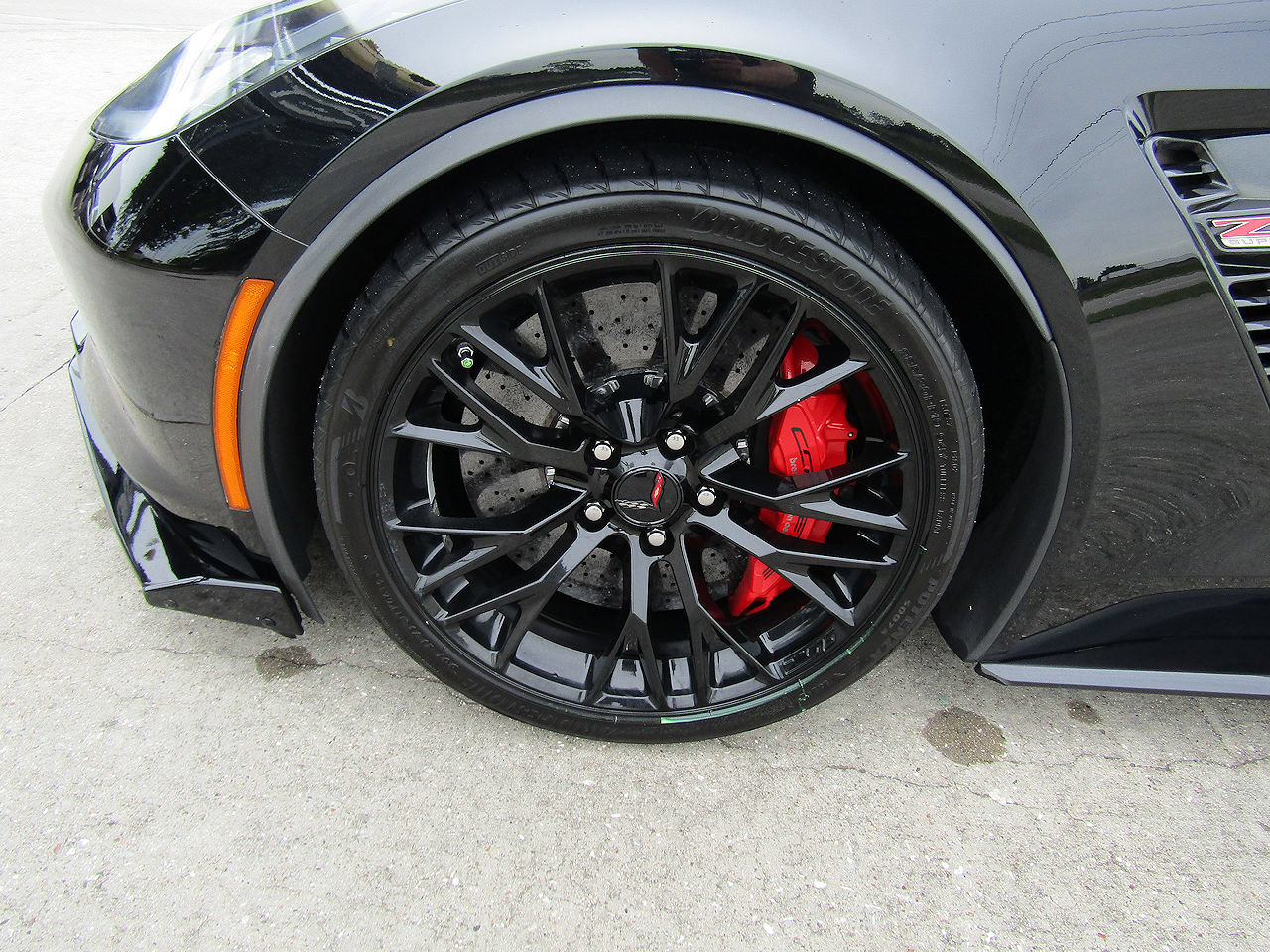 Used 2016 Chevrolet Corvette Z06 w/ 3LZ Preferred Equipment Group RWD image 25