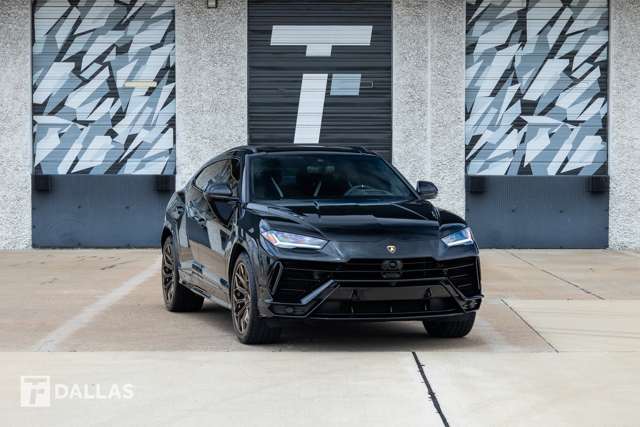 Used 2024 Lamborghini Urus S AWD/4WD image 1