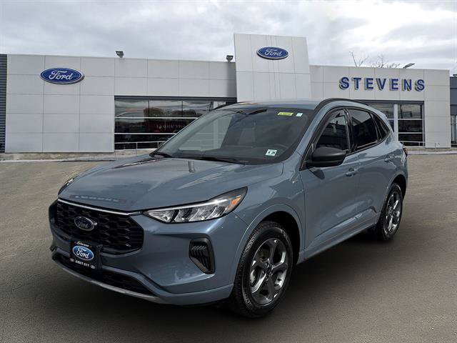 Certified 2024 Ford Escape ST-Line w/ Tech Pack #1 AWD/4WD image 2