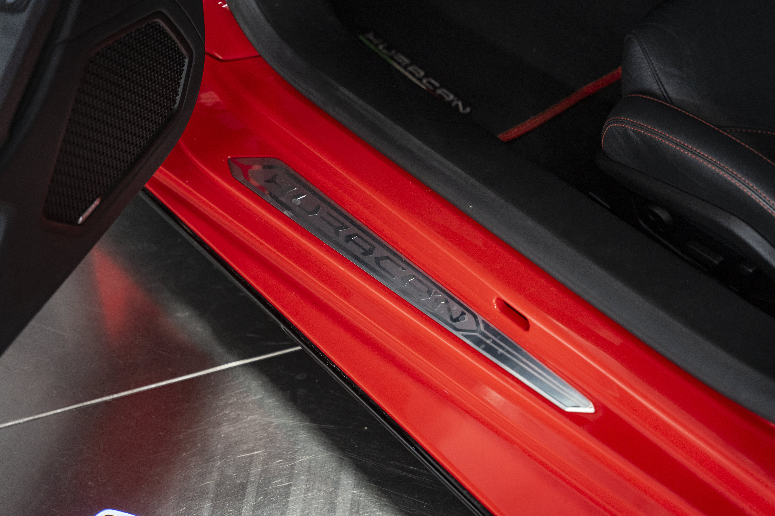 Used 2020 Lamborghini Huracan EVO AWD/4WD image 25