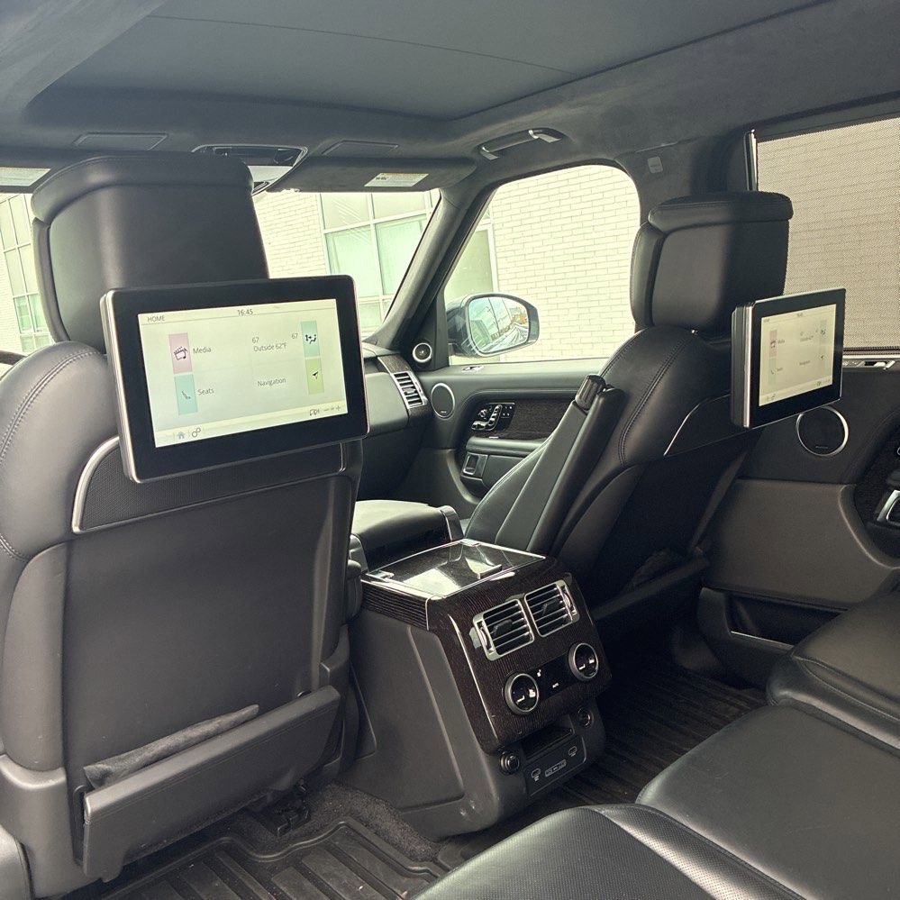 Used 2020 Land Rover Range Rover Long Wheelbase Autobiography image 2