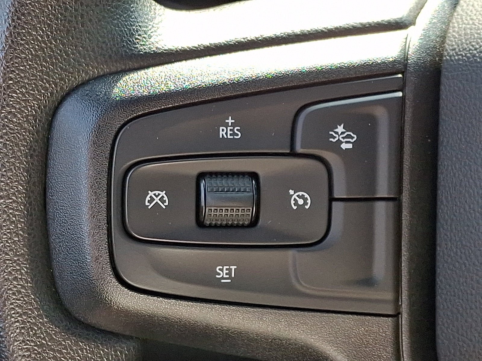 Used 2025 Chevrolet Silverado 1500 Custom Trail Boss AWD/4WD image 21