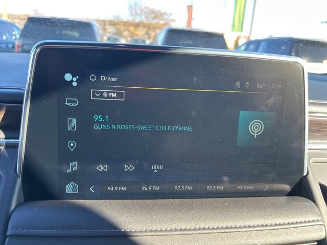 Used 2024 Chevrolet Suburban LT image 24