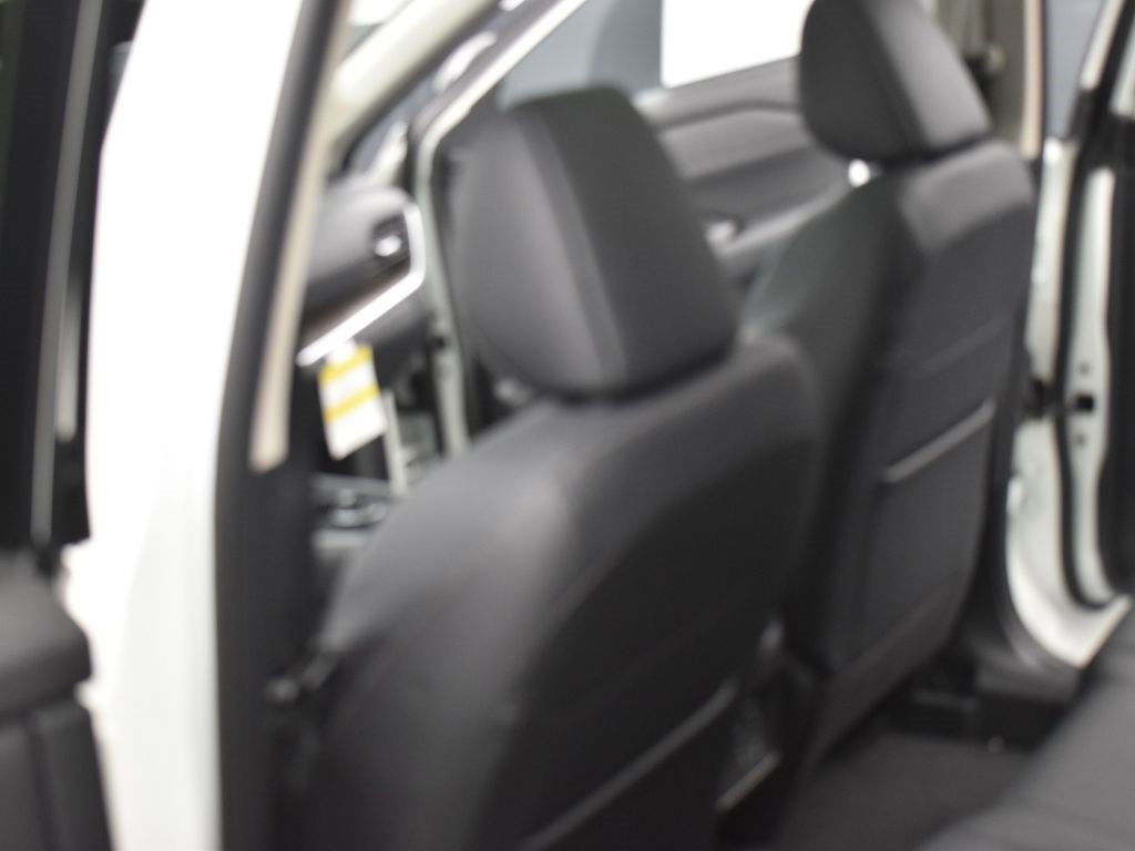 New 2026 Nissan Rogue Platinum image 19