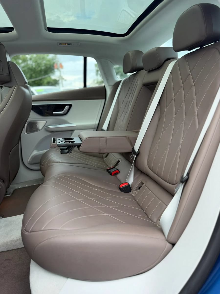 Used 2023 Mercedes-Benz EQE 350+ 4MATIC Sedan image 19