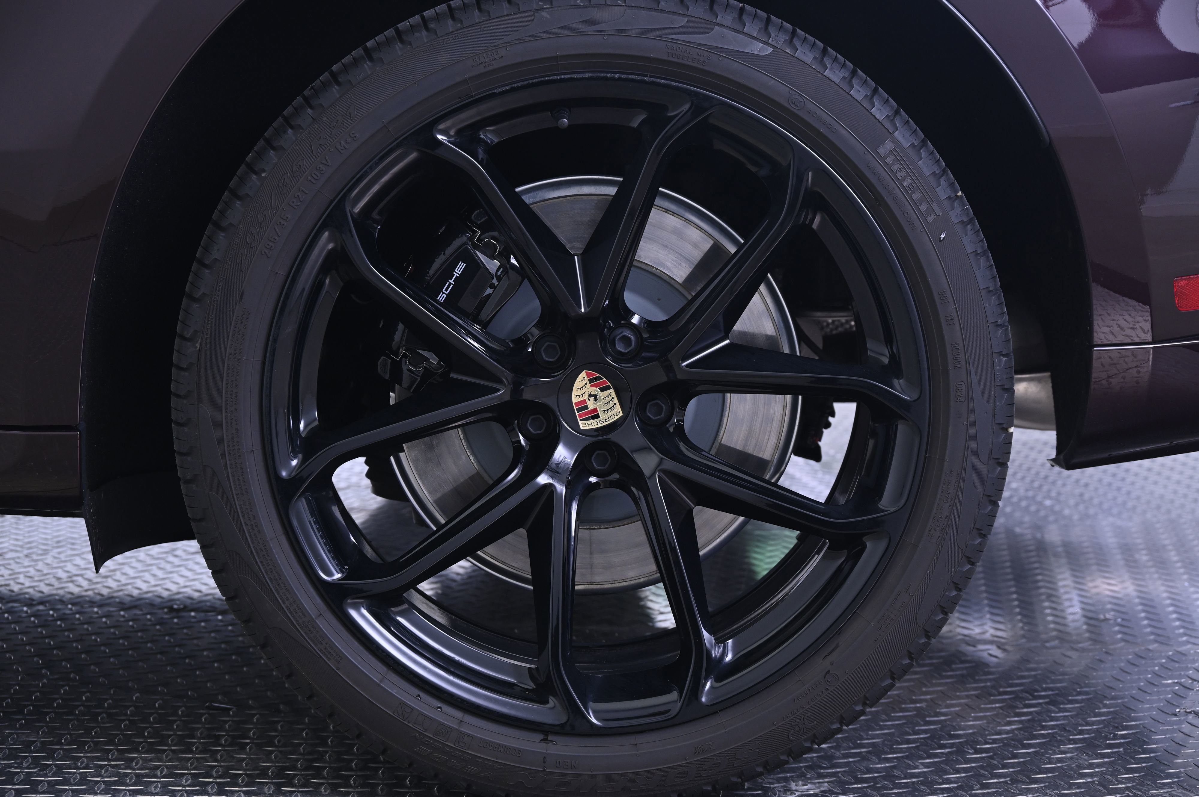 Used 2024 Porsche Macan GTS image 12