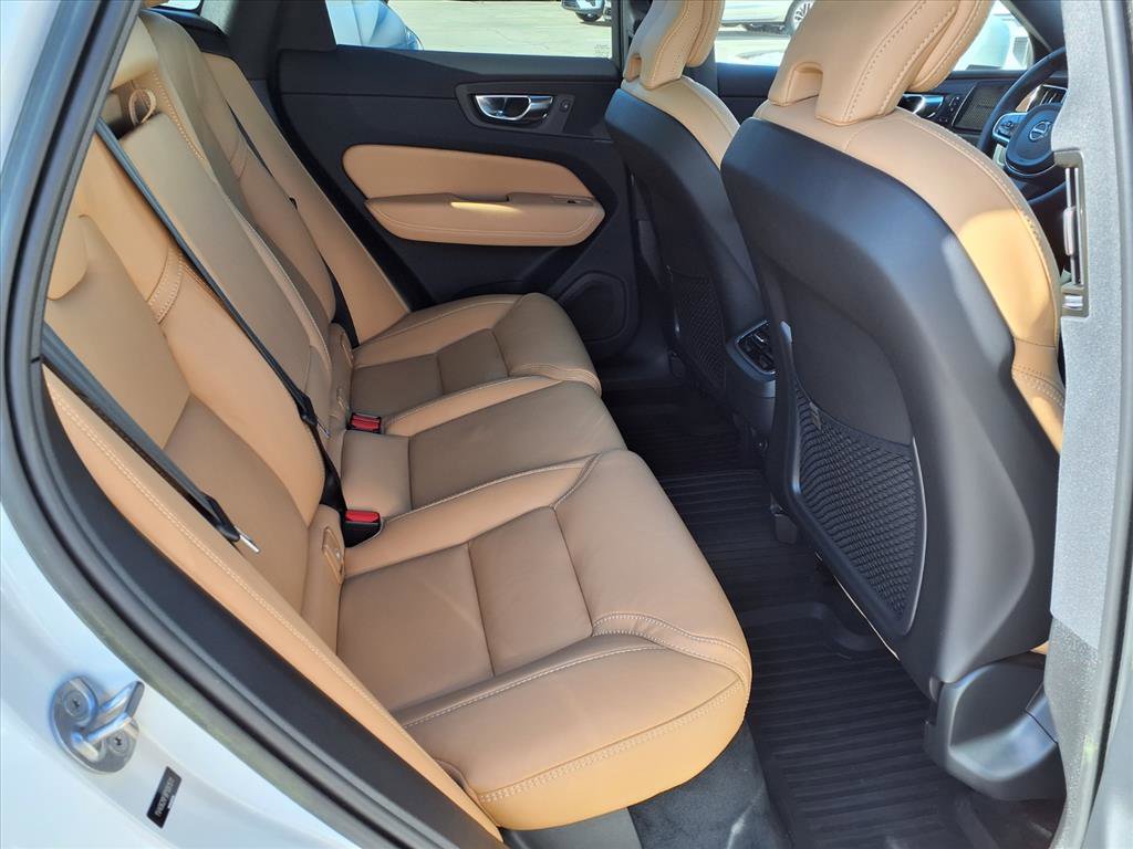 Certified 2023 Volvo XC60 B6 Ultimate image 16