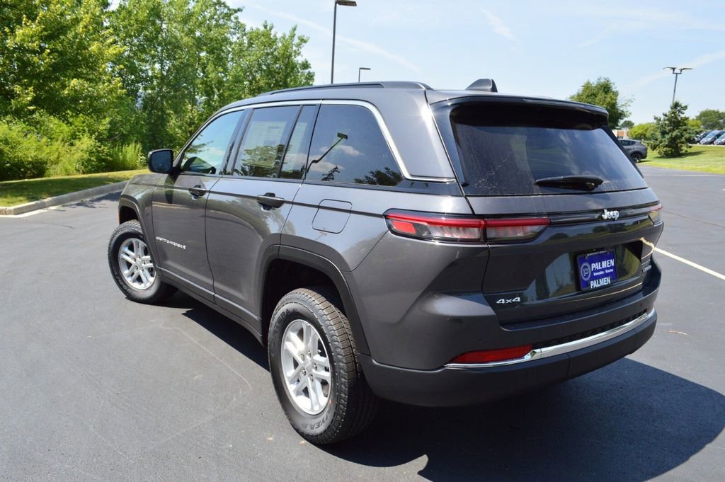 New 2025 Jeep Grand Cherokee Laredo w/ Luxury Tech Group I image 6