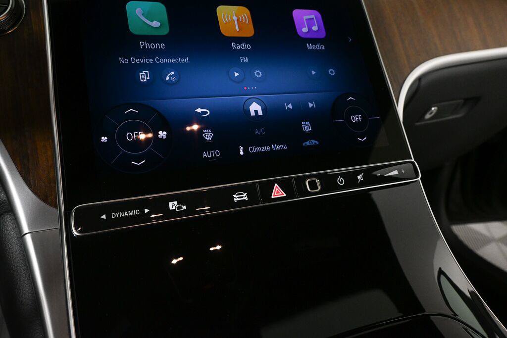 Certified 2025 Mercedes-Benz GLC 300 image 6