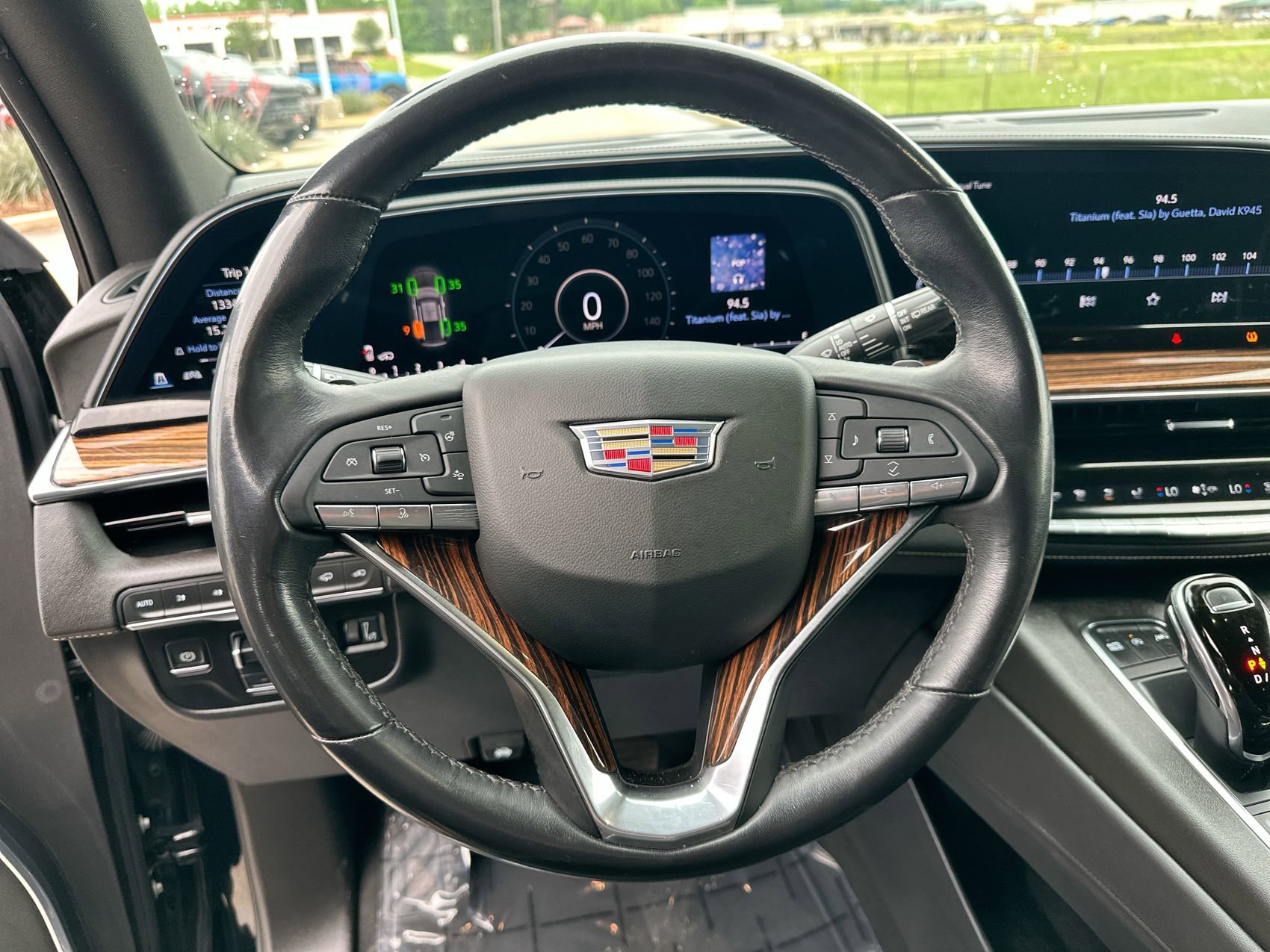 Used 2021 Cadillac Escalade ESV Premium Luxury w/ Driver Assist Tech Package AWD/4WD image 14