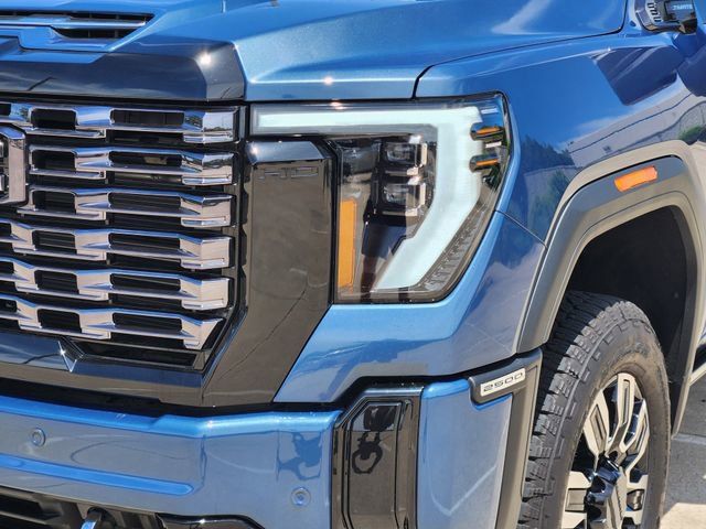 Used 2025 GMC Sierra 2500 Denali Ultimate AWD/4WD image 9