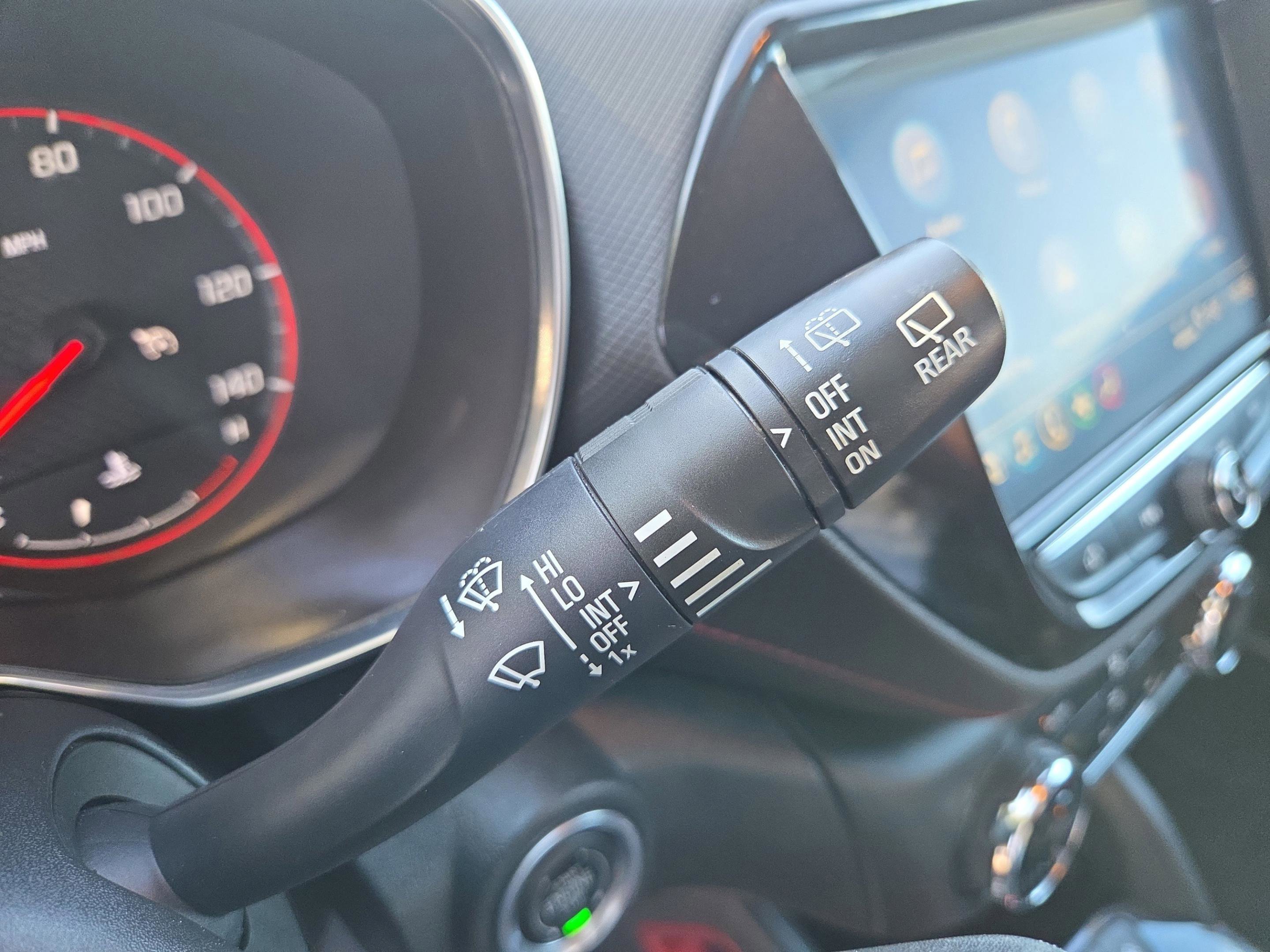 Used 2021 Chevrolet TrailBlazer RS w/ Sun and Liftgate Package image 16