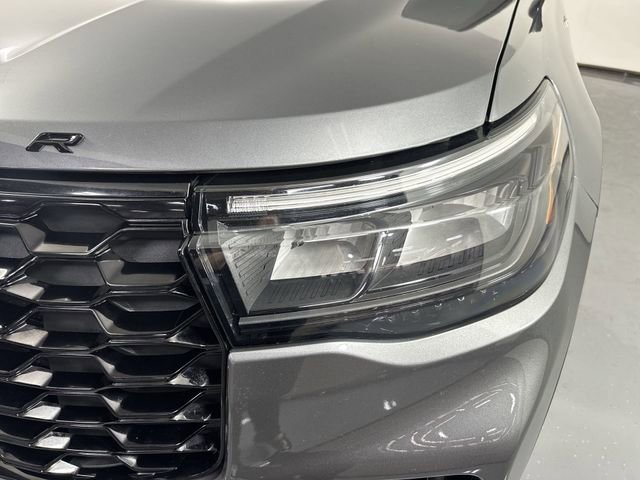 Used 2025 Ford Explorer ST-Line image 27