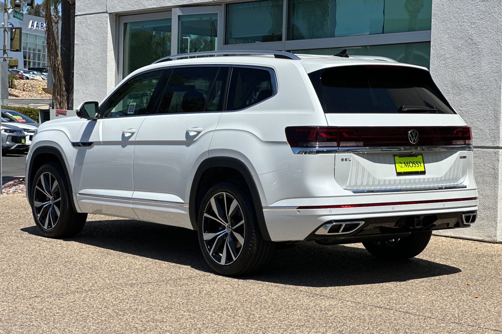 New 2025 Volkswagen Atlas SEL Premium R-Line image 6