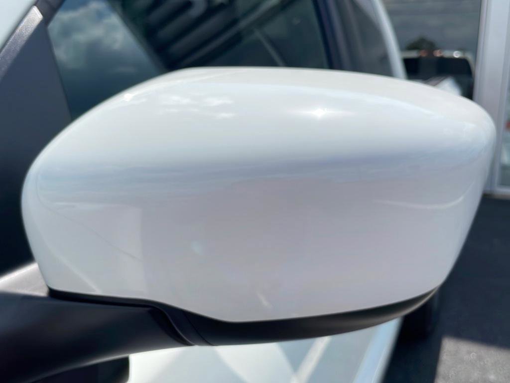 New 2025 Nissan Frontier SV image 6