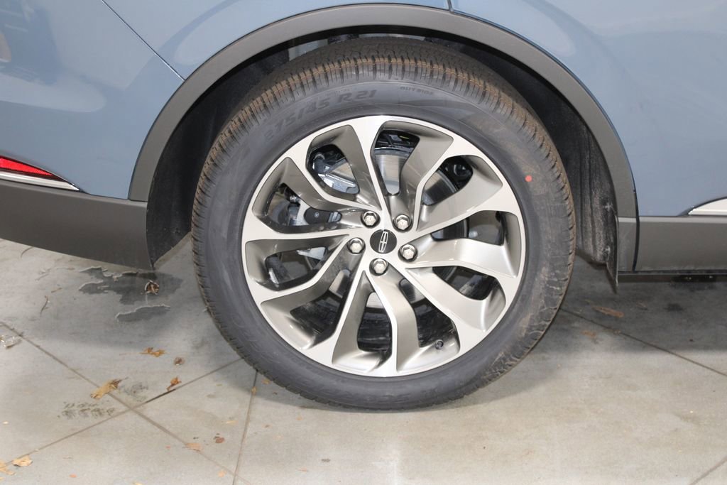 New 2026 Lincoln Aviator 2WD image 13