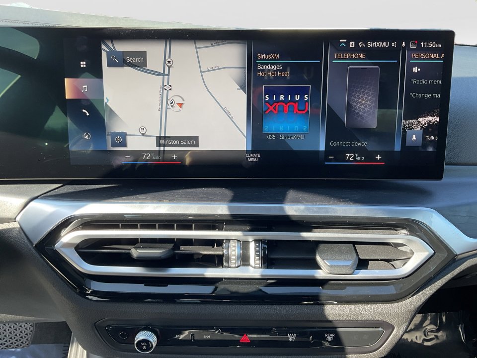 Used 2023 BMW 330i xDrive Sedan w/ Premium Package image 17