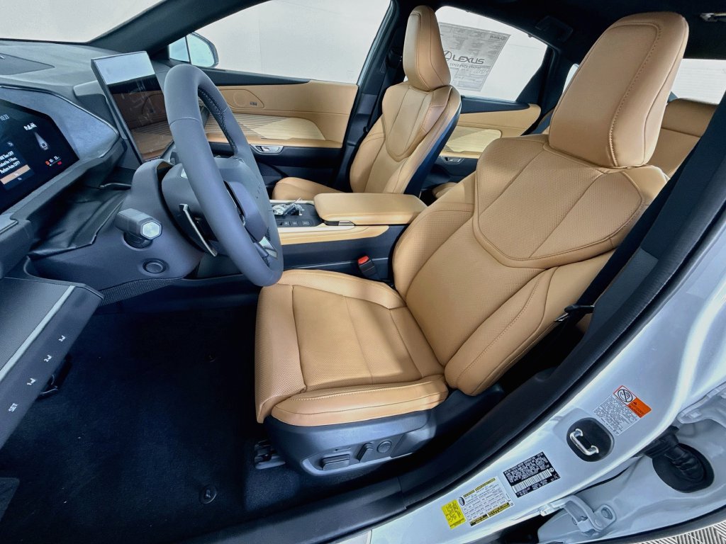 New 2026 Lexus ES 350e w/ Accessory Package (Z1) FWD image 16