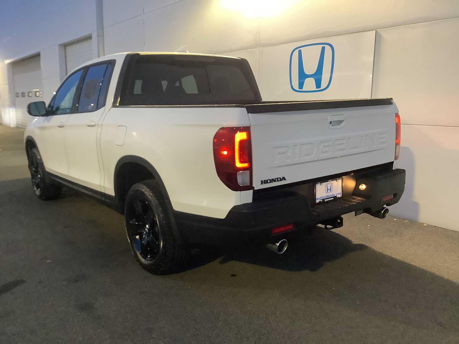 New 2026 Honda Ridgeline Black Edition image 4
