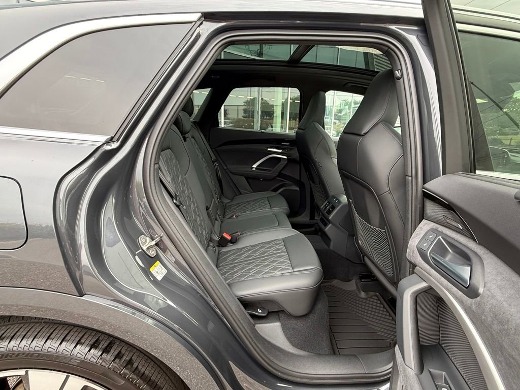 New 2025 Audi SQ5 Premium Plus image 52