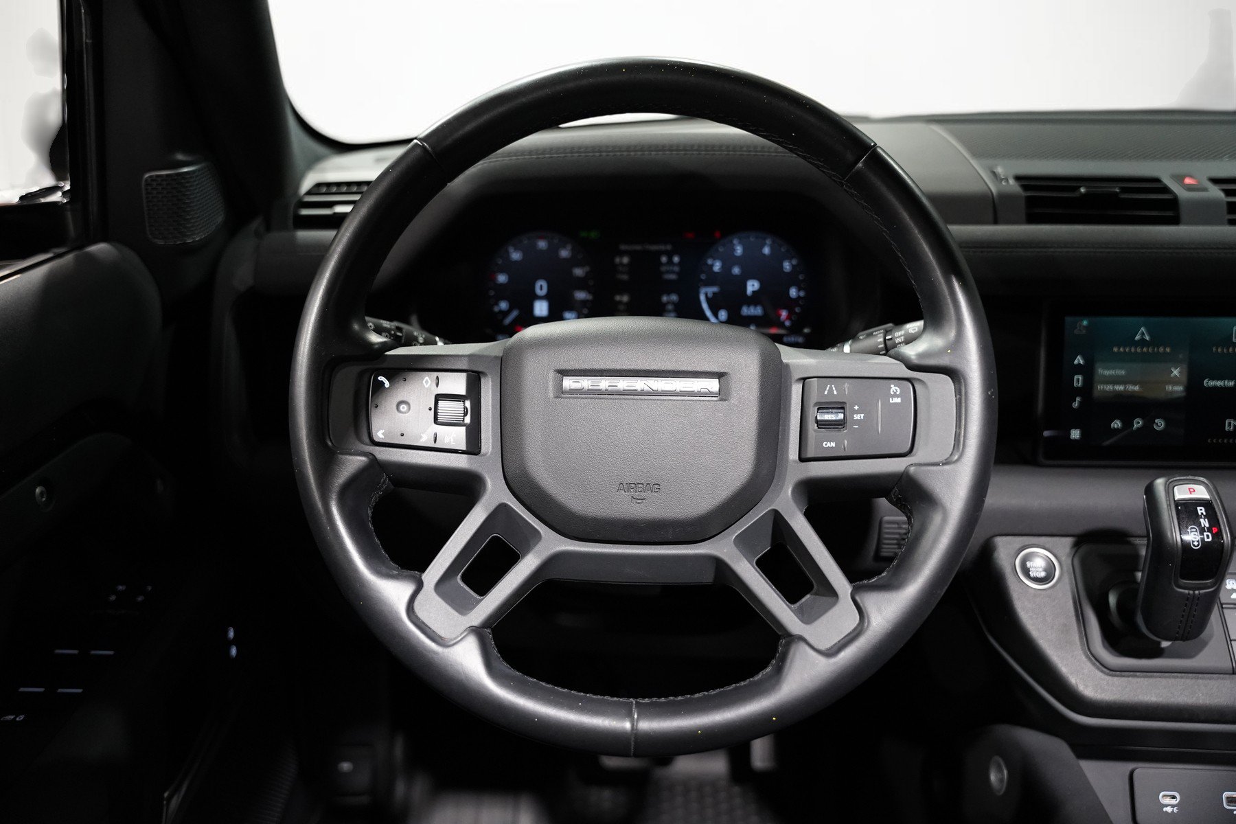 Used 2023 Land Rover Defender 110 X-Dynamic SE AWD/4WD image 38