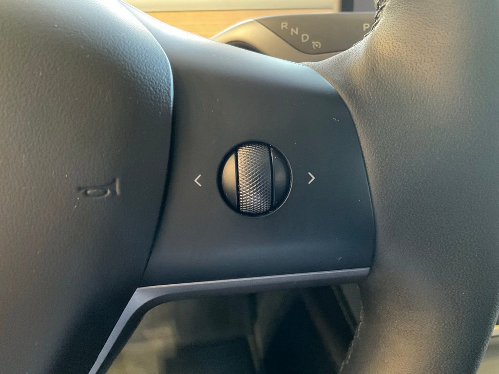 Used 2023 Tesla Model Y Long Range image 13