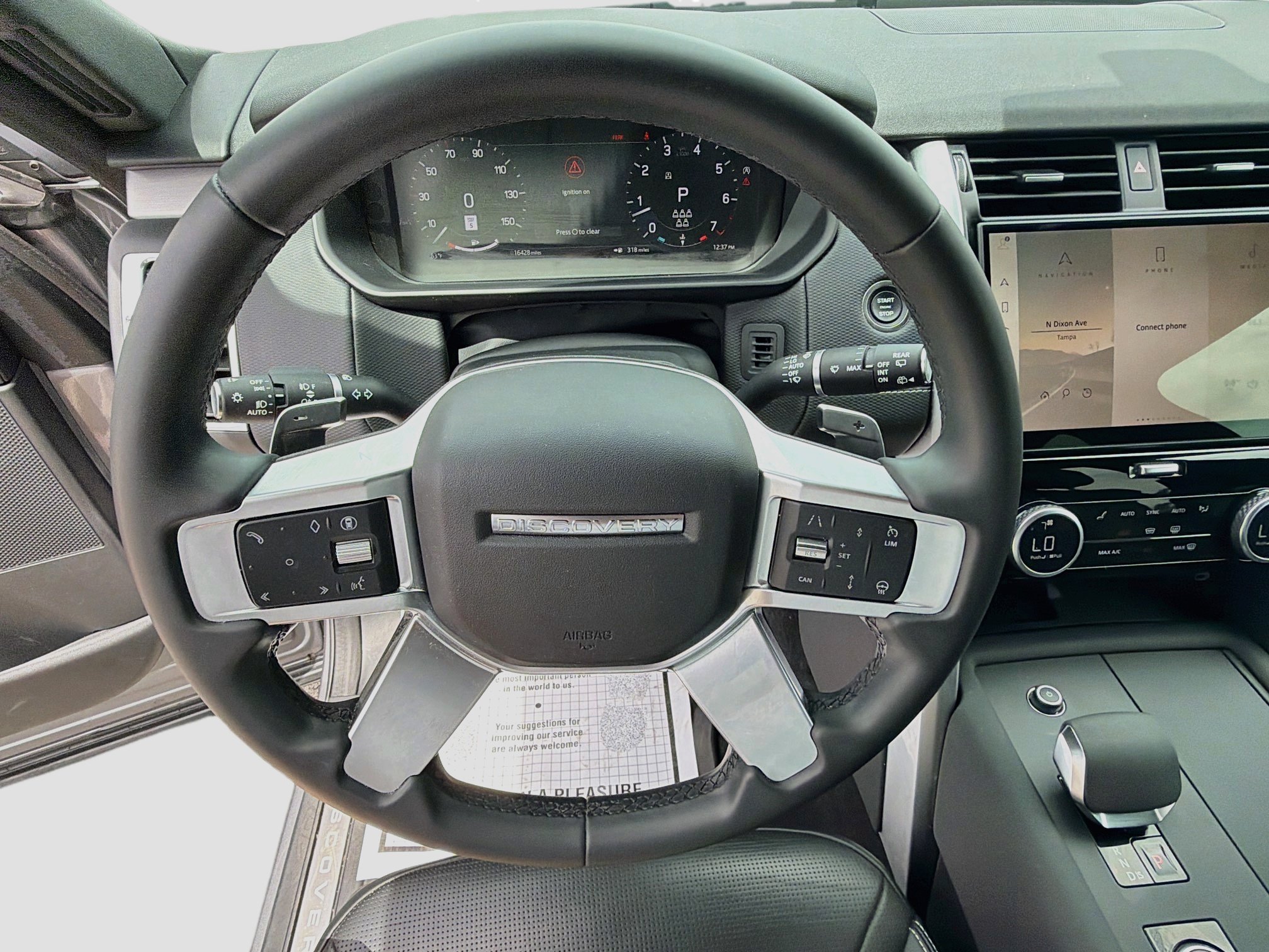 Certified 2025 Land Rover Discovery Dynamic SE AWD/4WD image 40