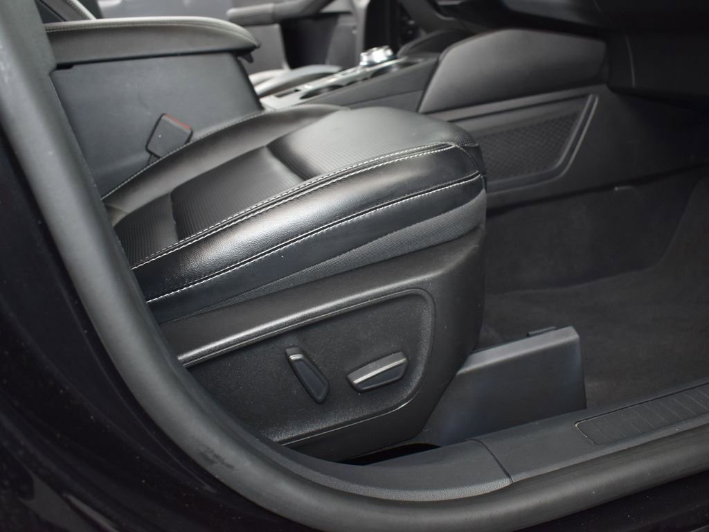 Used 2023 Ford Escape Platinum image 31