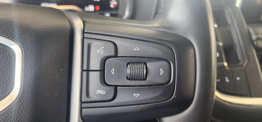 Used 2023 GMC Yukon SLT AWD/4WD image 31
