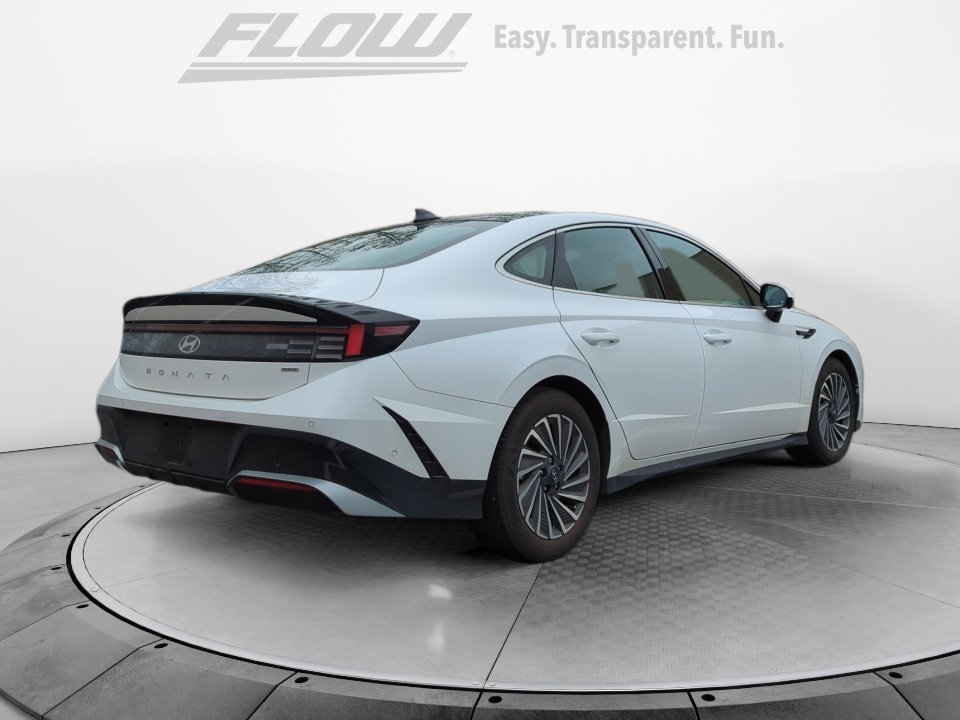 Certified 2025 Hyundai Sonata Limited FWD image 7