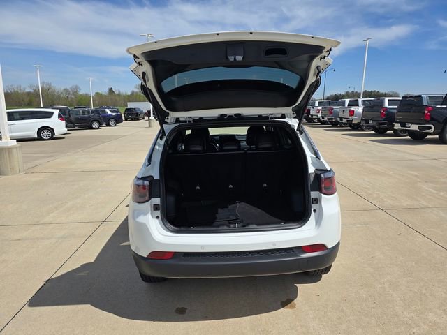 Used 2024 Jeep Compass Limited AWD/4WD image 20
