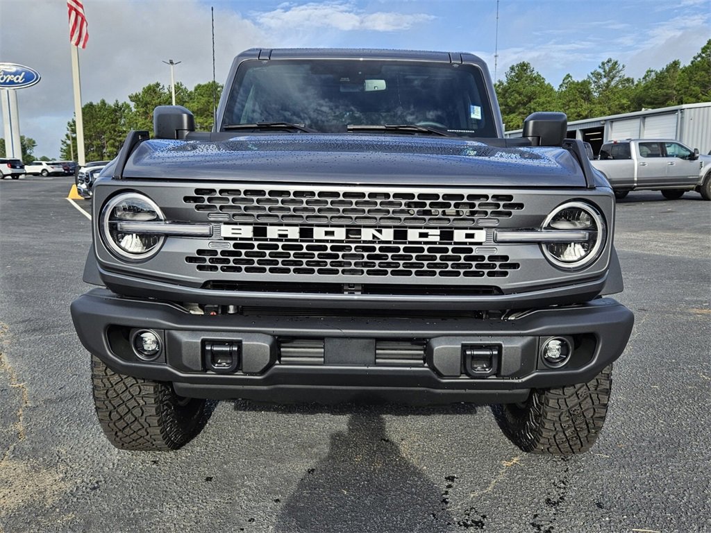 New 2025 Ford Bronco Badlands image 2