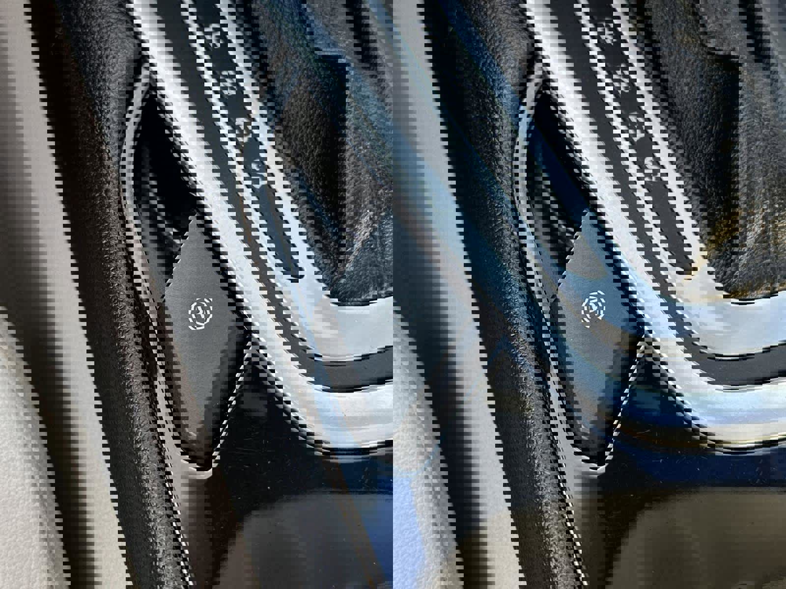 Used 2016 Ford Edge Titanium w/ Technology Package image 28