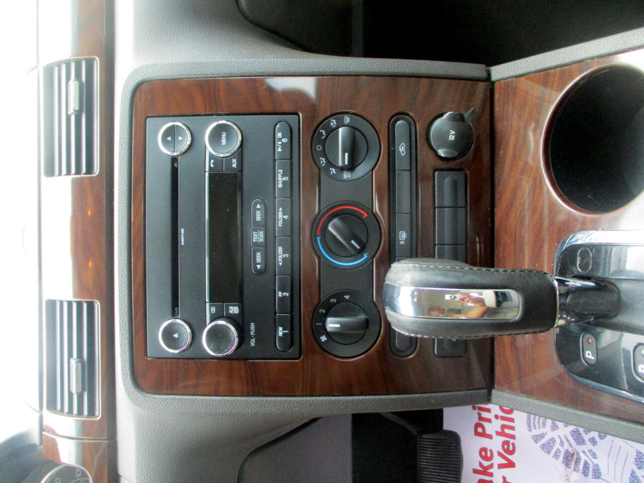 Used 2008 Ford Taurus SEL image 11