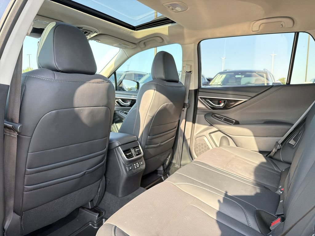 Used 2024 Subaru Outback Limited AWD/4WD image 12