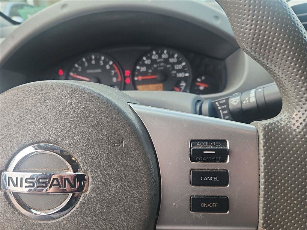 Used 2018 Nissan Frontier SV AWD/4WD image 14