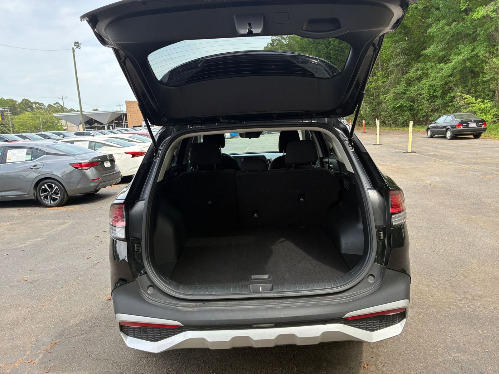 Used 2025 Kia Sportage LX image 30
