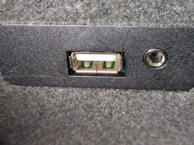 Used 2011 Porsche Cayenne Turbo image 24