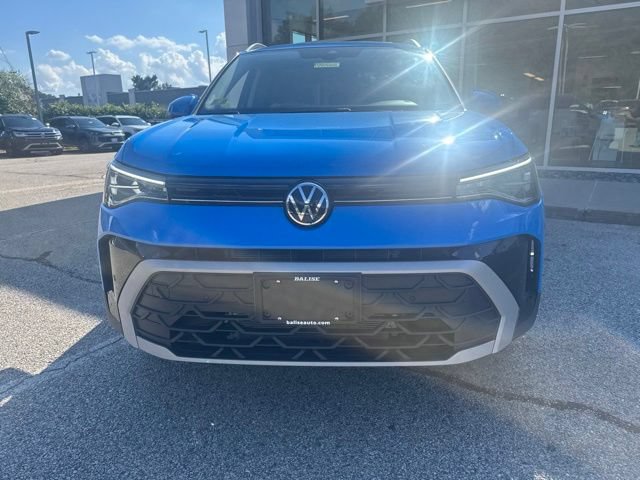 Used 2025 Volkswagen Taos SE AWD/4WD image 8