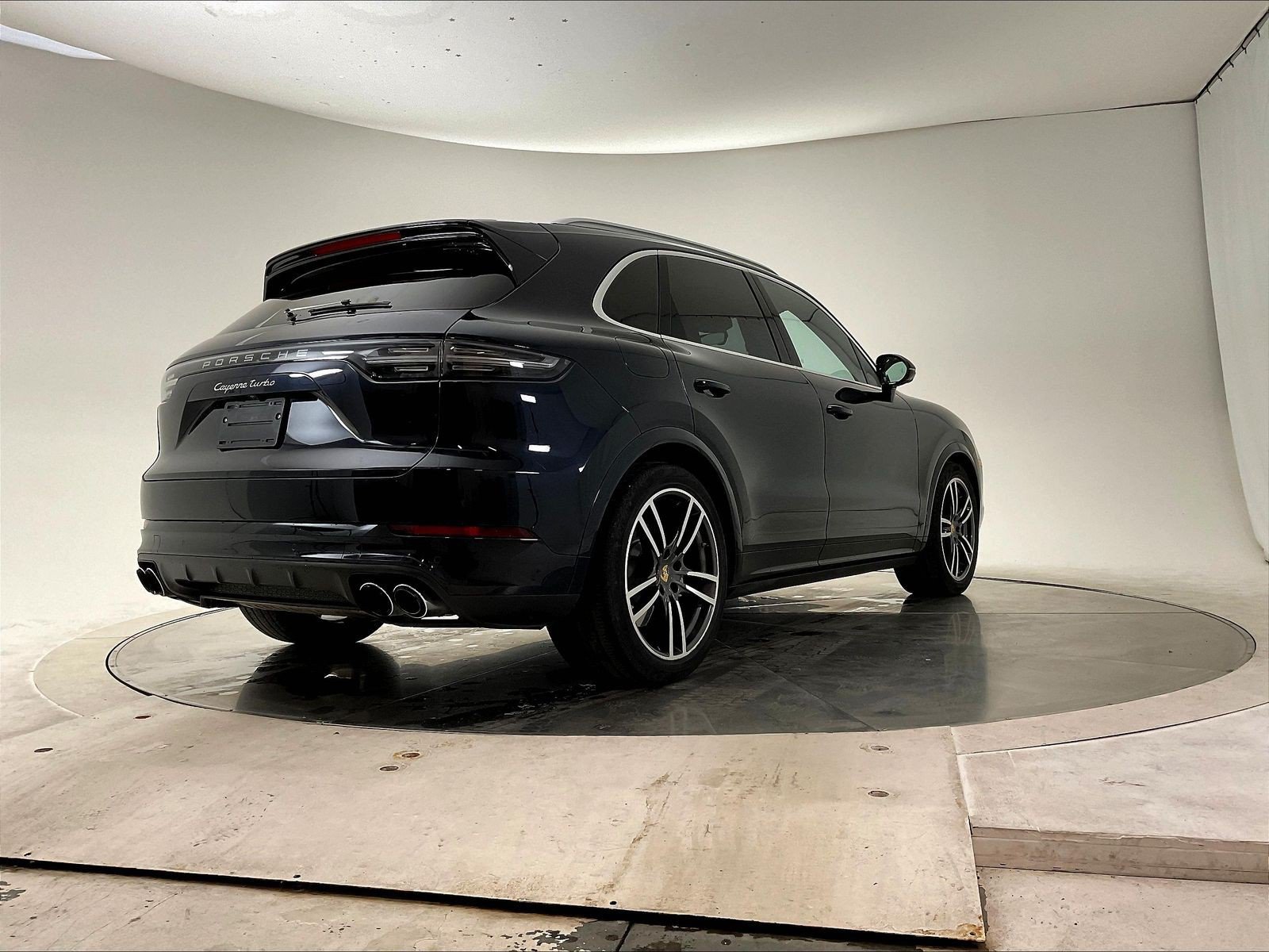 Used 2019 Porsche Cayenne Turbo AWD/4WD image 4