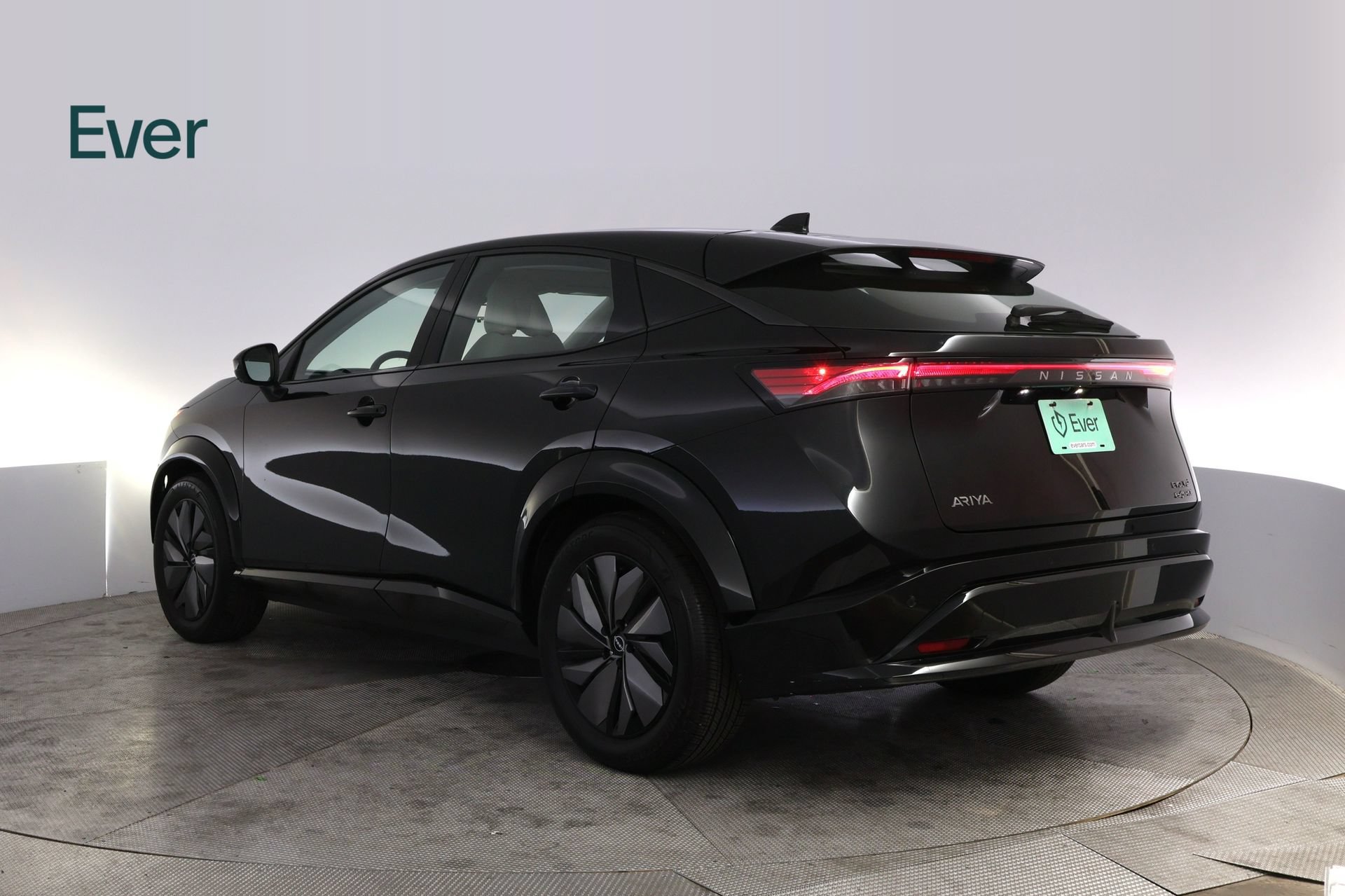Used 2024 Nissan Ariya AWD image 17
