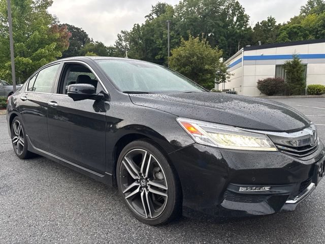Certified 2017 Honda Accord Touring image 10