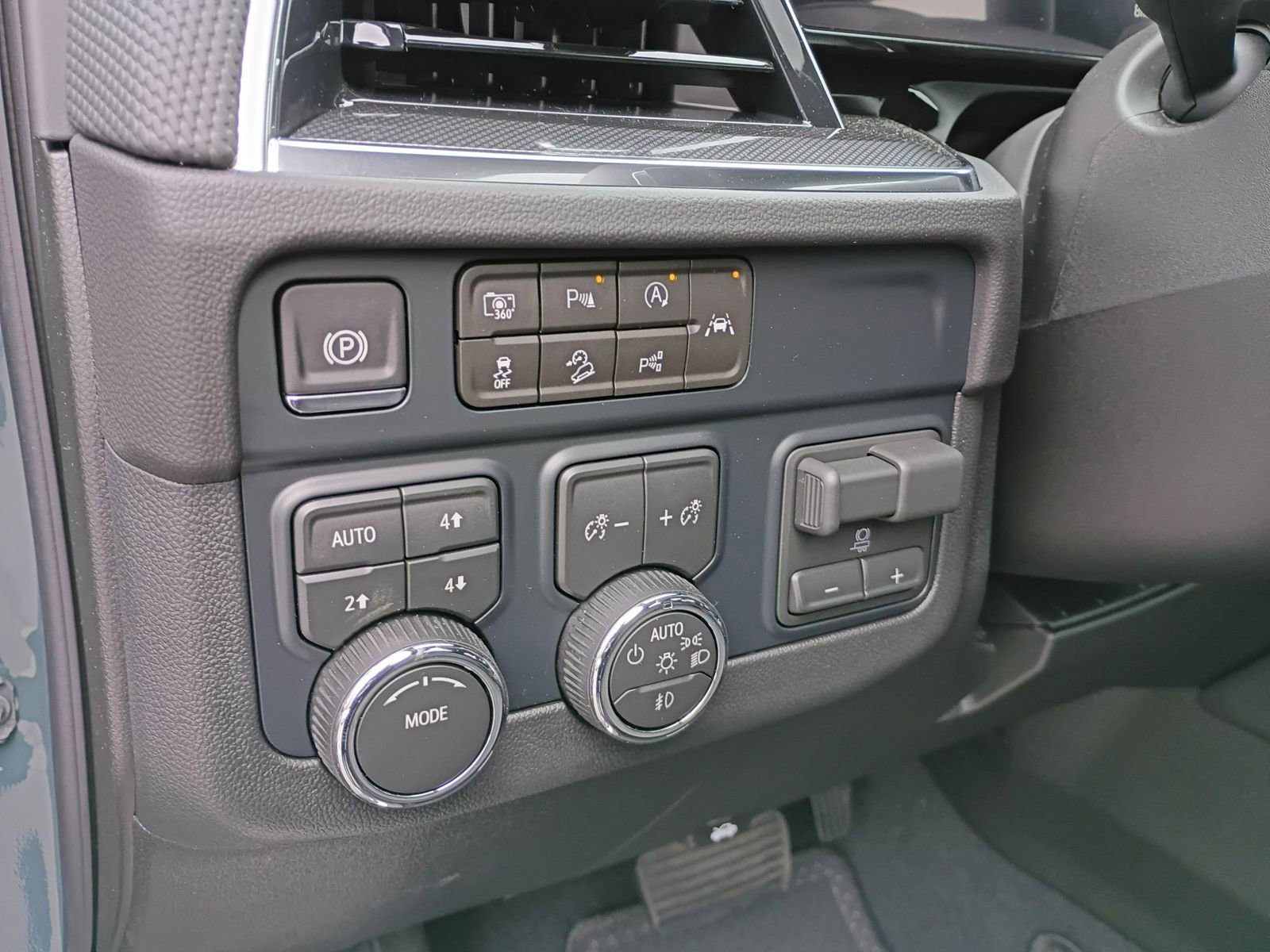 New 2026 Chevrolet Tahoe RST image 31